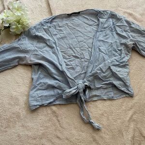 BRANDY MELVILLE TIE CROP TOP ( DESCRIPTION)